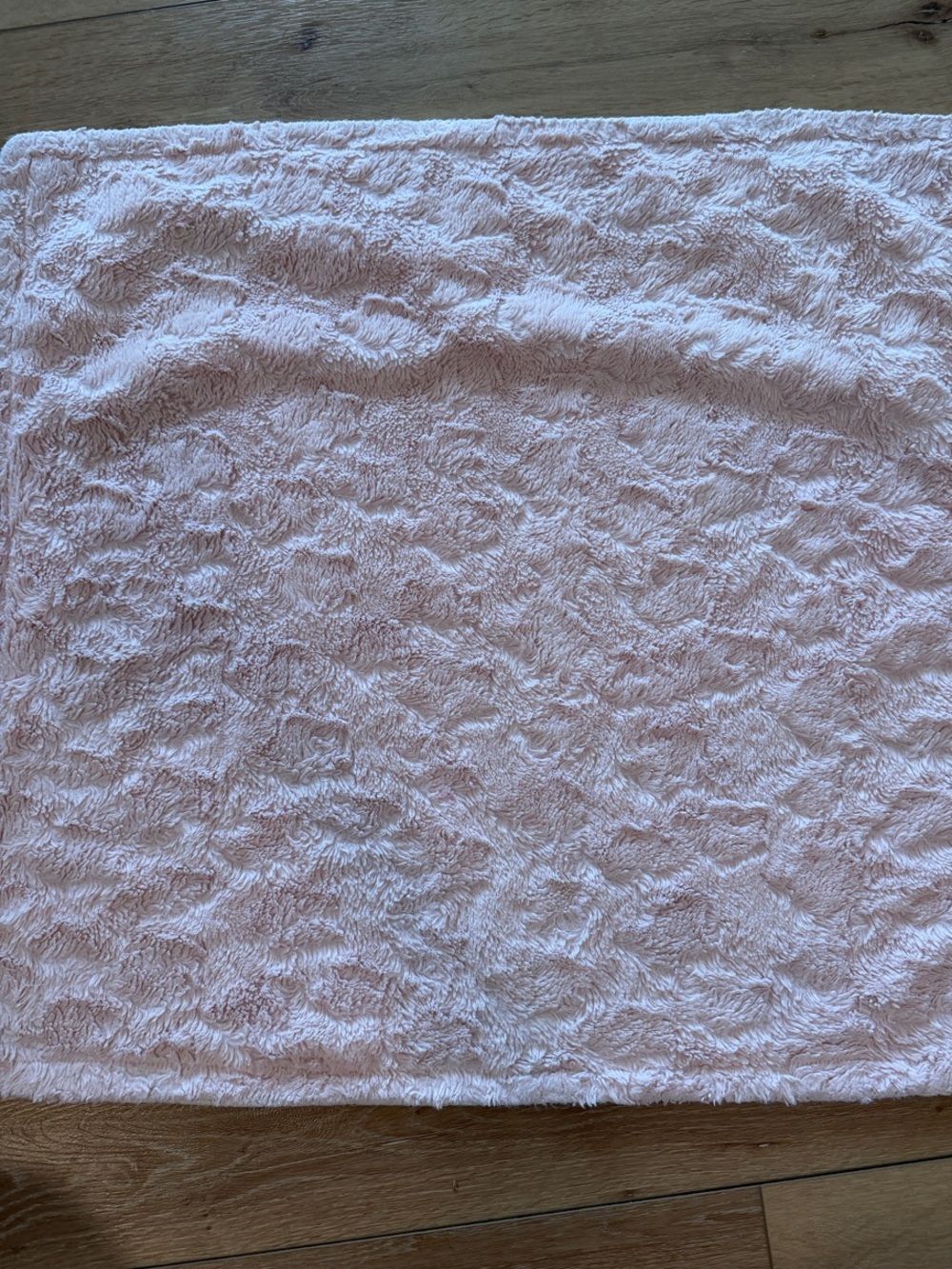 Plush Pale Pink Home Bedding Throw - Brand